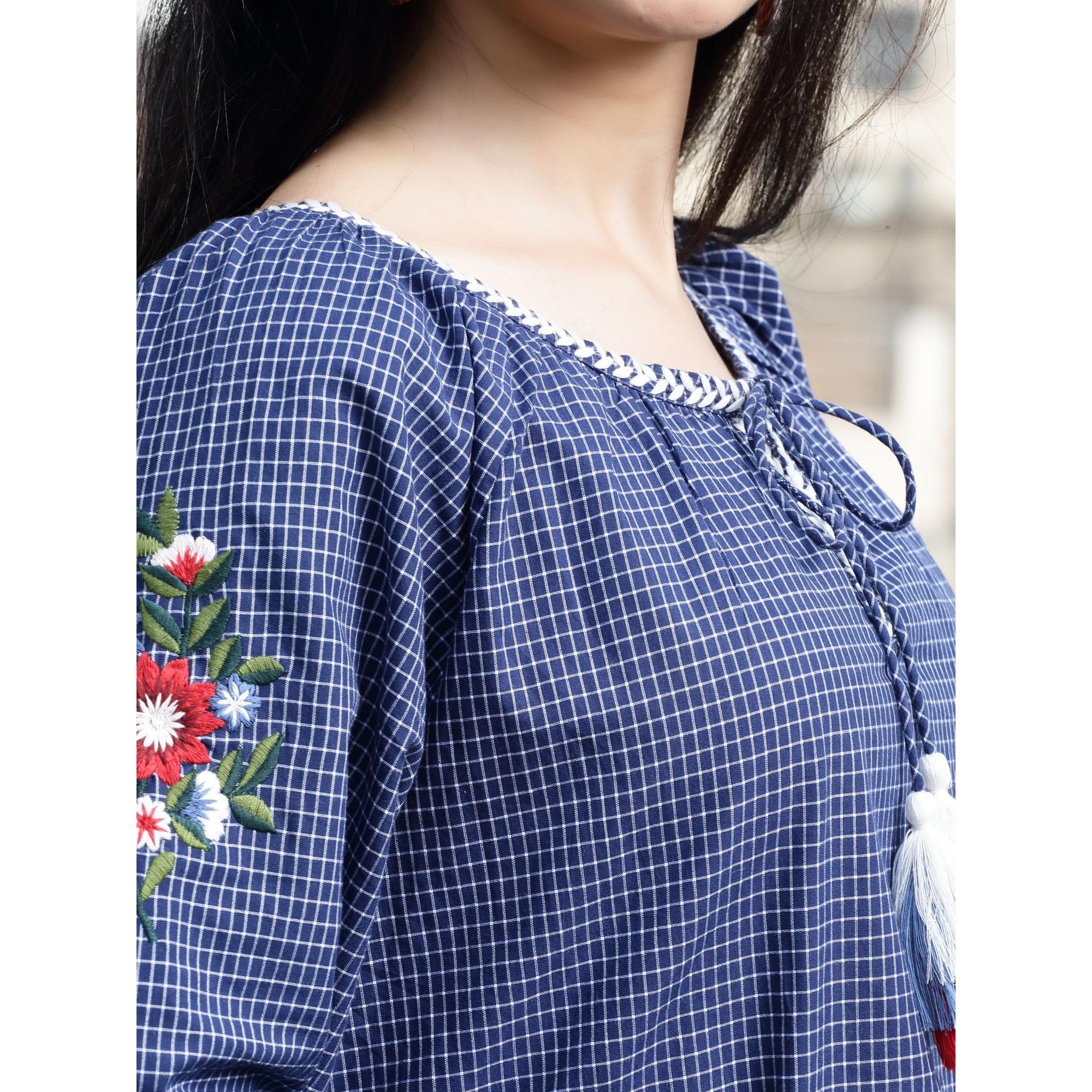 Women's Long Sleeve Top In Plaid With Embroidery And Tassels